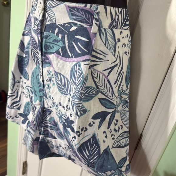 Blue Sol Blue & White Tropical Linen Blend Floral Print Women's Shorts Size 14 - Picture 2 of 8